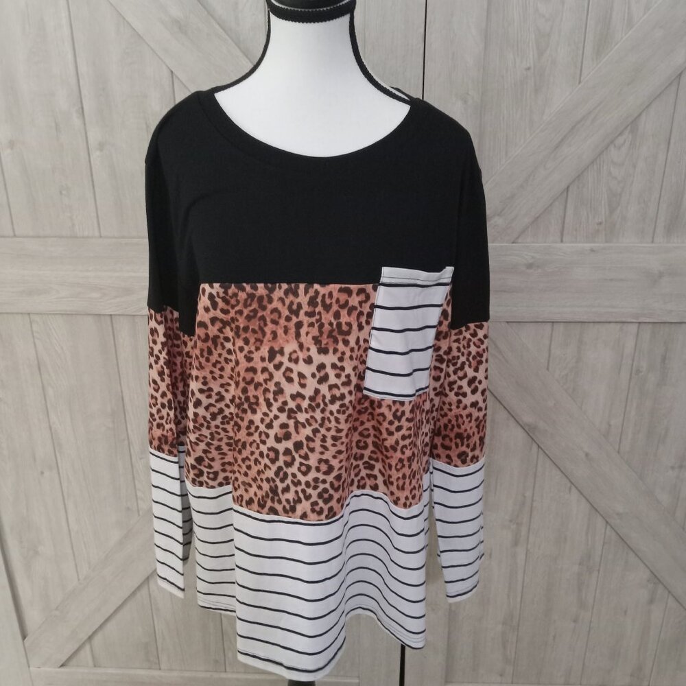BLACK AND WHITE STRIPED LEOPARD PRINT LONG SLEEVE TOP-NWT-SIZE-XL